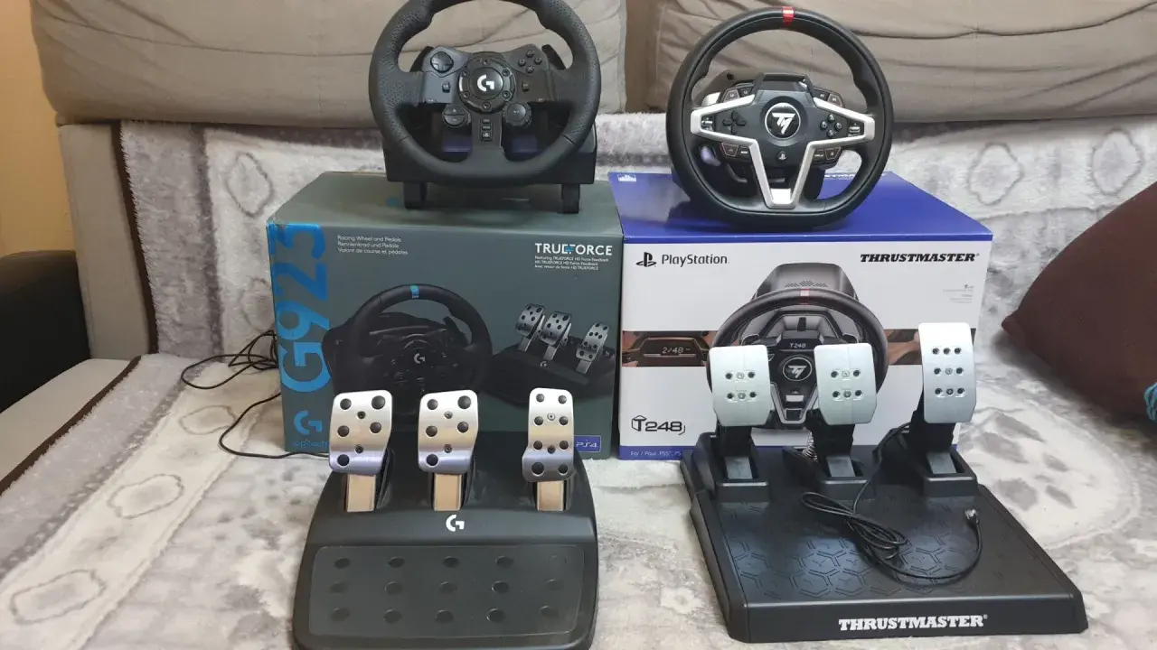Dwa zestawy kierownic wyścigowych: Logitech G925 i Thrustmaster T248, gotowe do akcji.